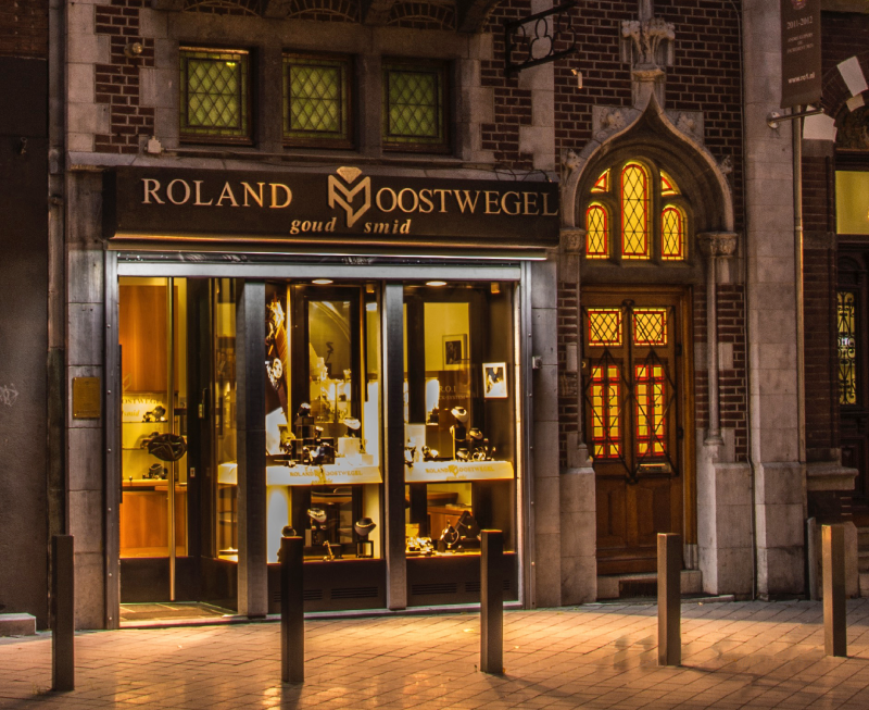 Winkel aan de Geleenstraat 55 van Oostwegel Goudsmid in Heerlen